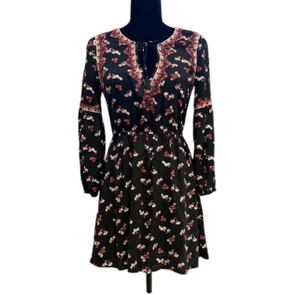 🌺 Forever 21 Boho Floral Long-Sleeve Mini Dress – Size Small